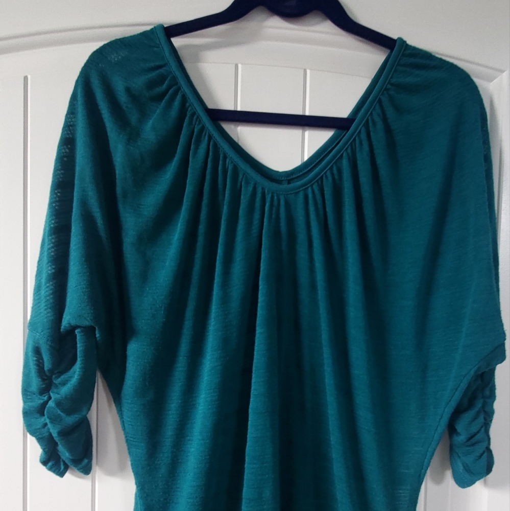 Teal, 3/4 length sleeve top